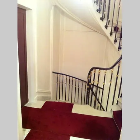 Argentine Apartment Paris